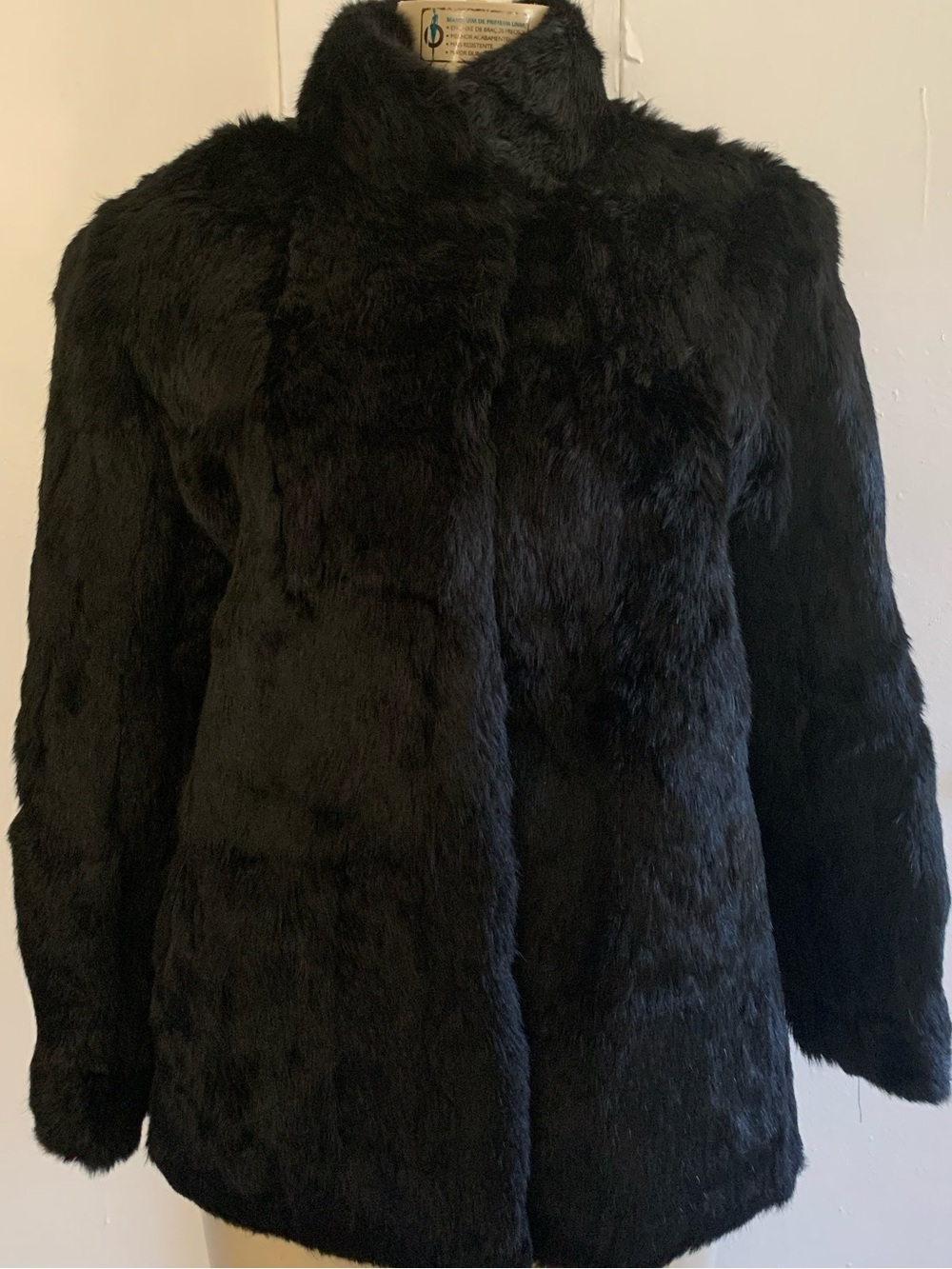 Classic Black Plush Fur  Jacket - Women's Cozy Fox Fur Coat